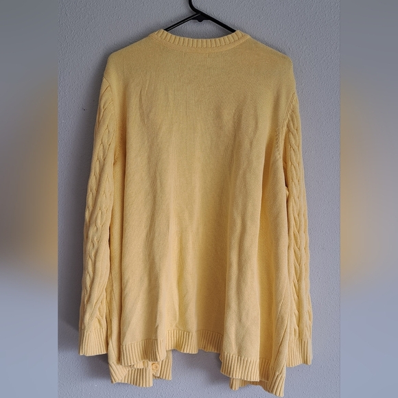 Pale Yellow Cable Knit Sweater 2X Womens - Picture 2 of 4